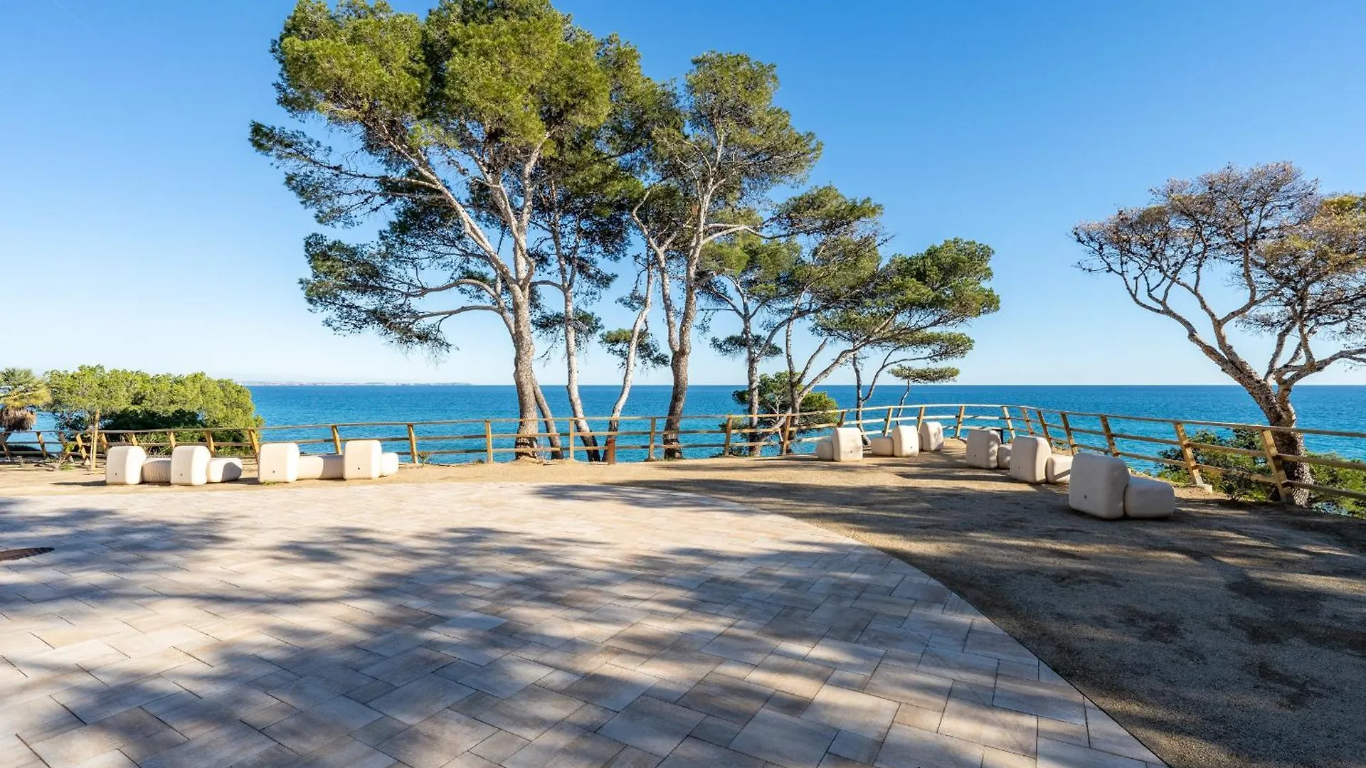 Hauzify I Apartaments Panoramic Miami Playa Spain